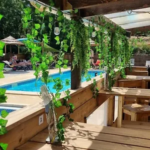 Vakantiepark Le Carpenty, Ruoms